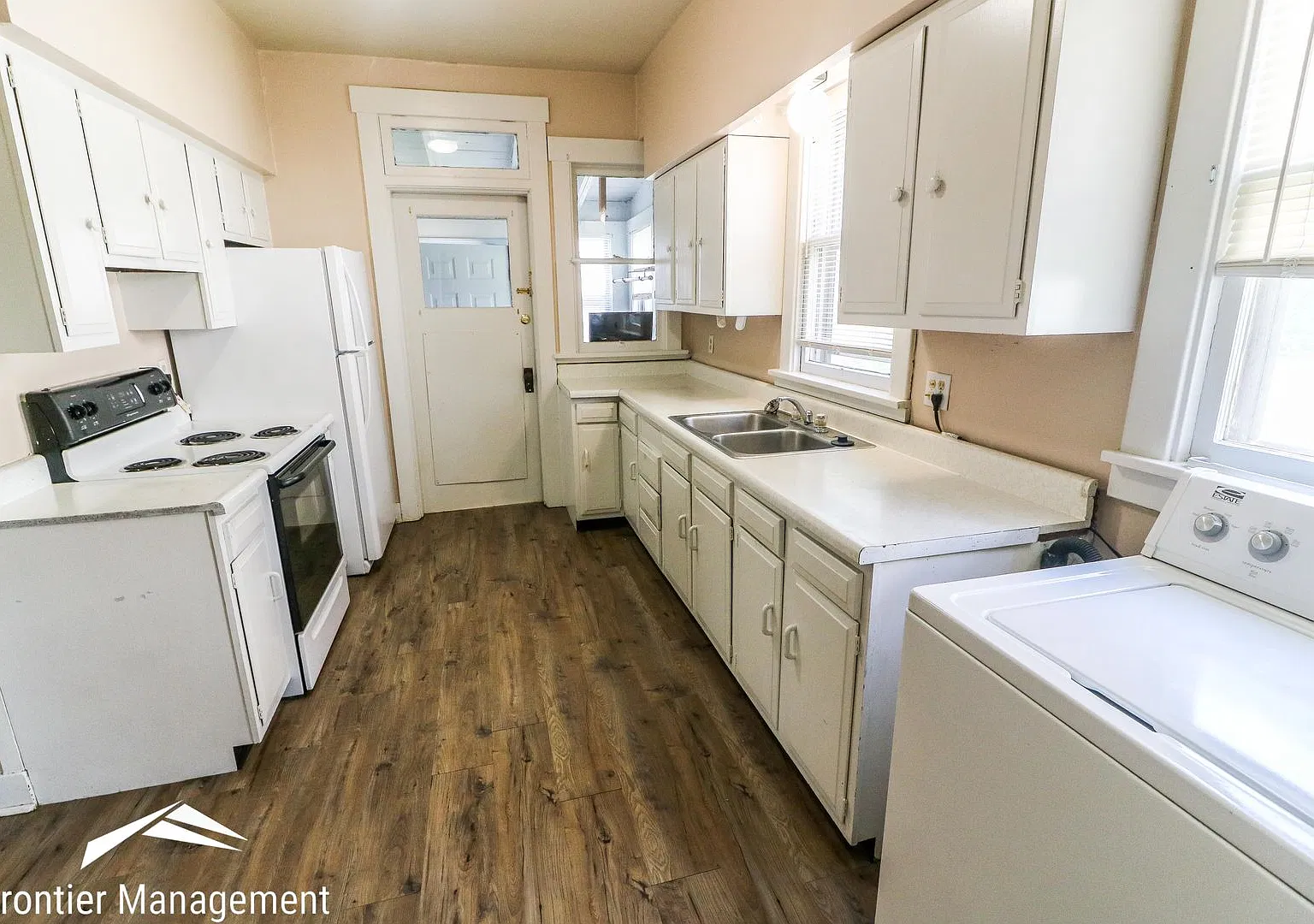 1020 Leavenworth St — Photo 2