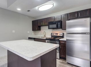 The Lakes of Schaumburg Apartment Homes, Schaumburg, IL 60173