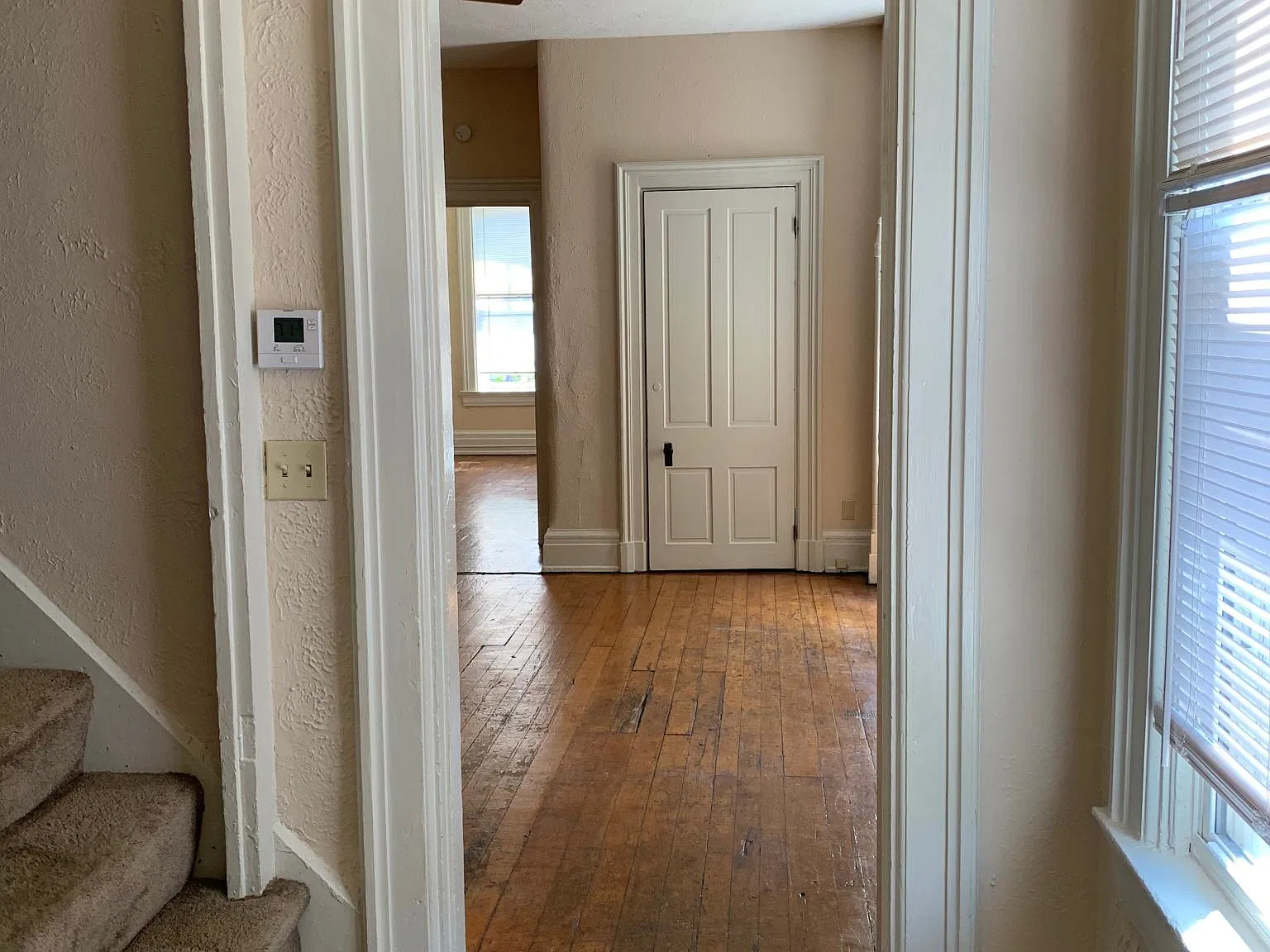 4 bed, $3,000 — Photo 2