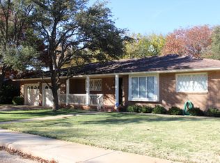 906 N 9th St, Lamesa, TX 79331