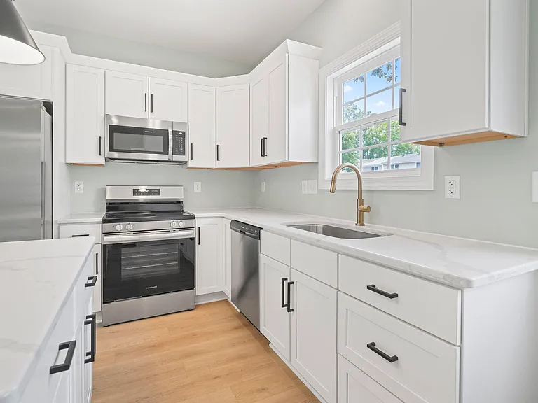 6703 Bryant St #A — Photo 9