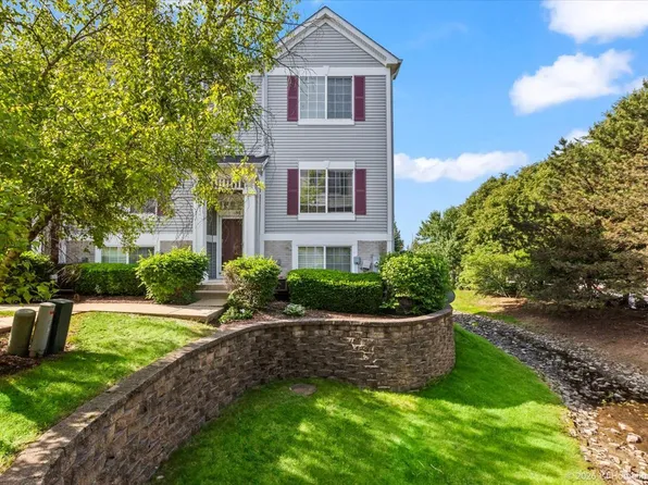 119 Enclave Cir, Bolingbrook, IL 60440