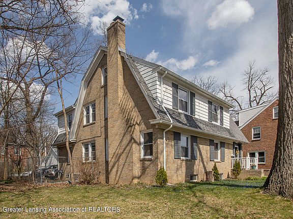3rd image of 525 Sycamore Ln