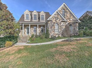 201 Willows Ridge Ct, Johnson City, TN 37601