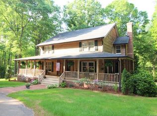 104 Wickersham Dr, Statesville, NC 28625