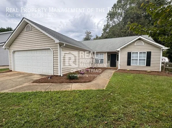 6194 Pine Cove Ct, Greensboro, NC 27410