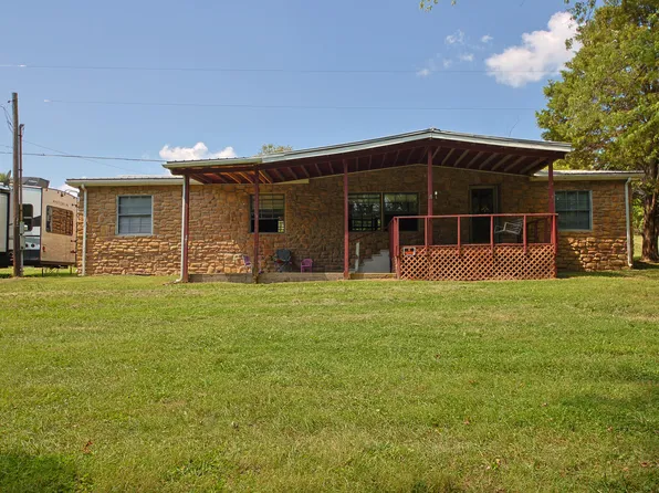 111 McCullough Ln, Winchester, KY 40391