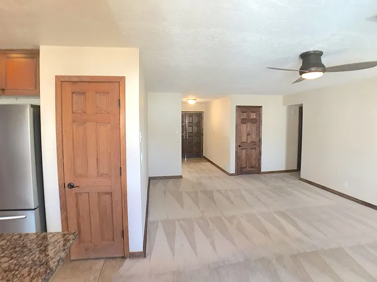 3621 Candlelight Dr NE — Photo 19