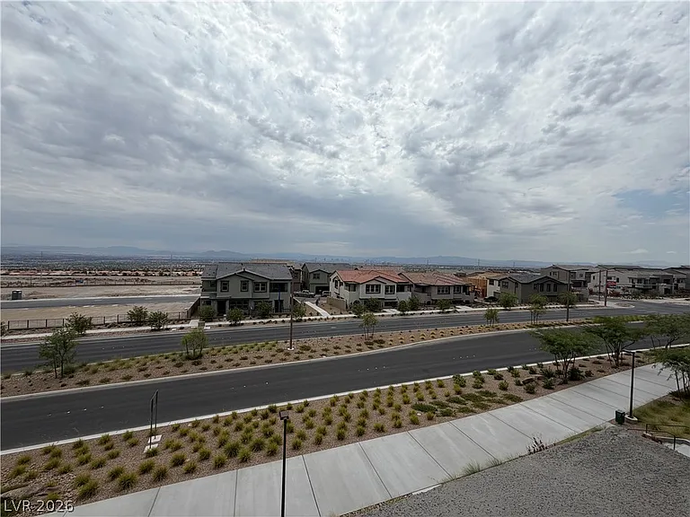 1741 N Desert Foothills Dr — Photo 38