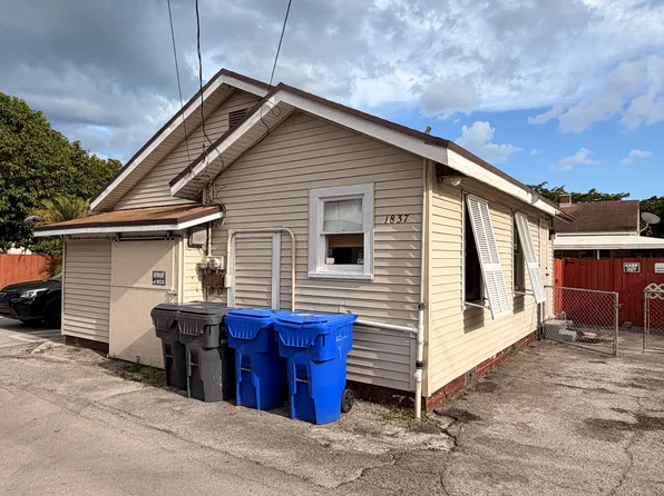1837 Buchanan St, Hollywood, FL 33020