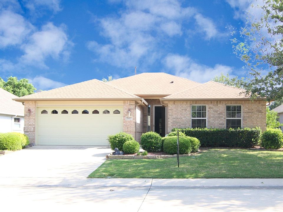 1st image of 9605 Rivercrest Dr