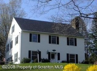 303 Layton Rd, Clarks Summit, PA 18411