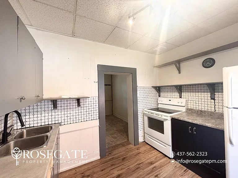 47 Gowan St #B — Photo 5