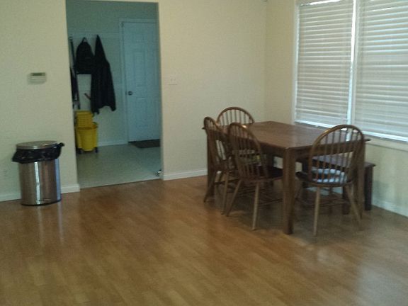 4th image of 11371 Hillview Dr