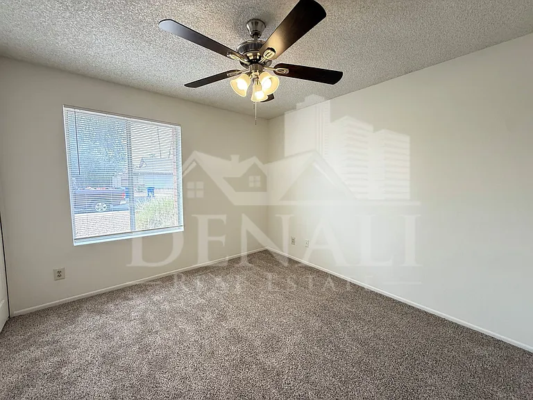 1016 W Nido Ave — Photo 21