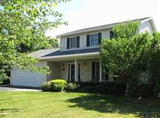 1533 Maplecrest Dr, Castleton, NY 12033