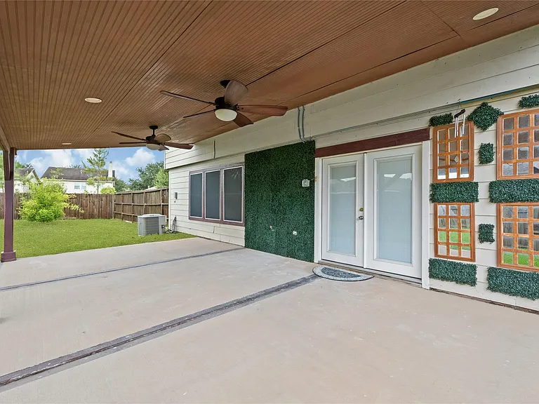 9226 Macmillan Ln — Photo 22
