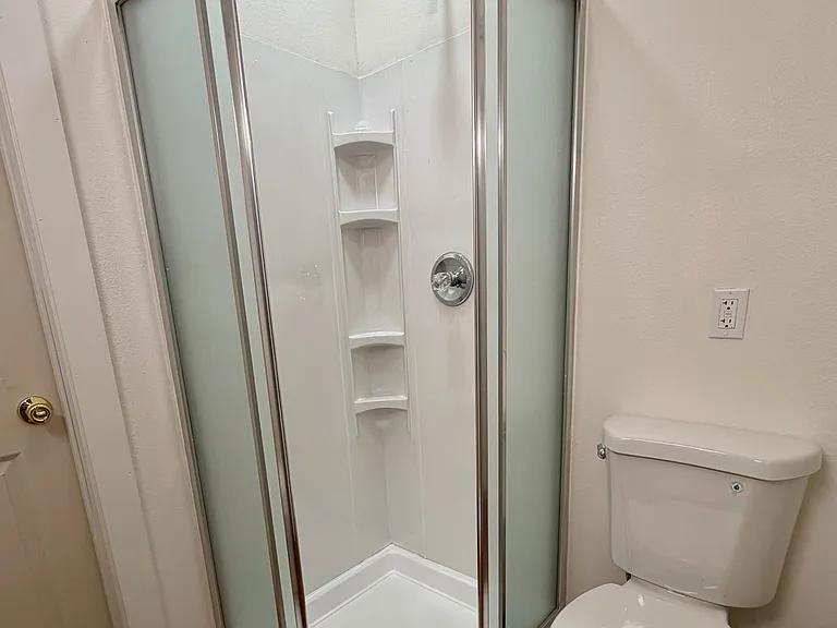 190 Oak Knoll Ct #1 — Photo 11