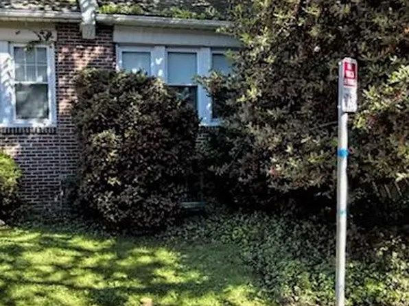 5023 Akron St, Philadelphia, PA 19124