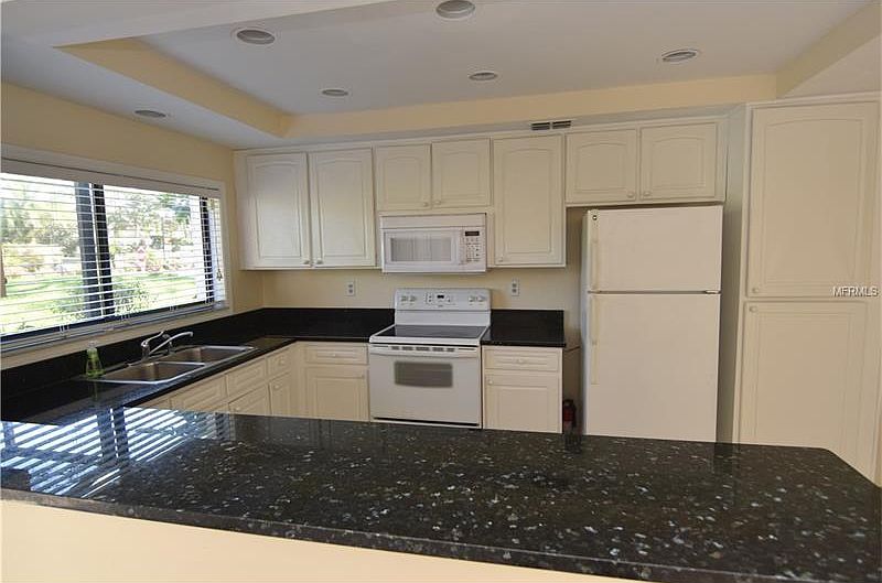 2nd image of 5425 Villa Deste Ct #0