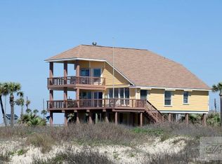 25007 Intrepid Ln, Galveston, TX 77554