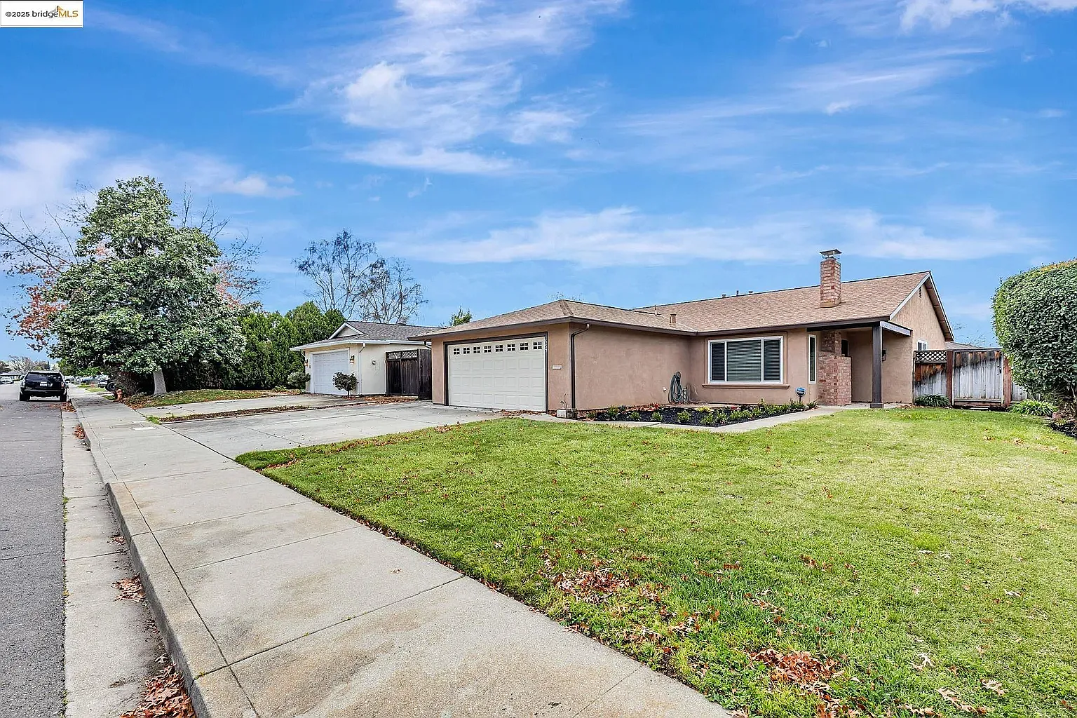 4 bed, 1396 sqft, $3,900 — Photo 1