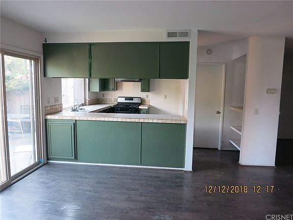 4th image of 809 Rosewood Dr