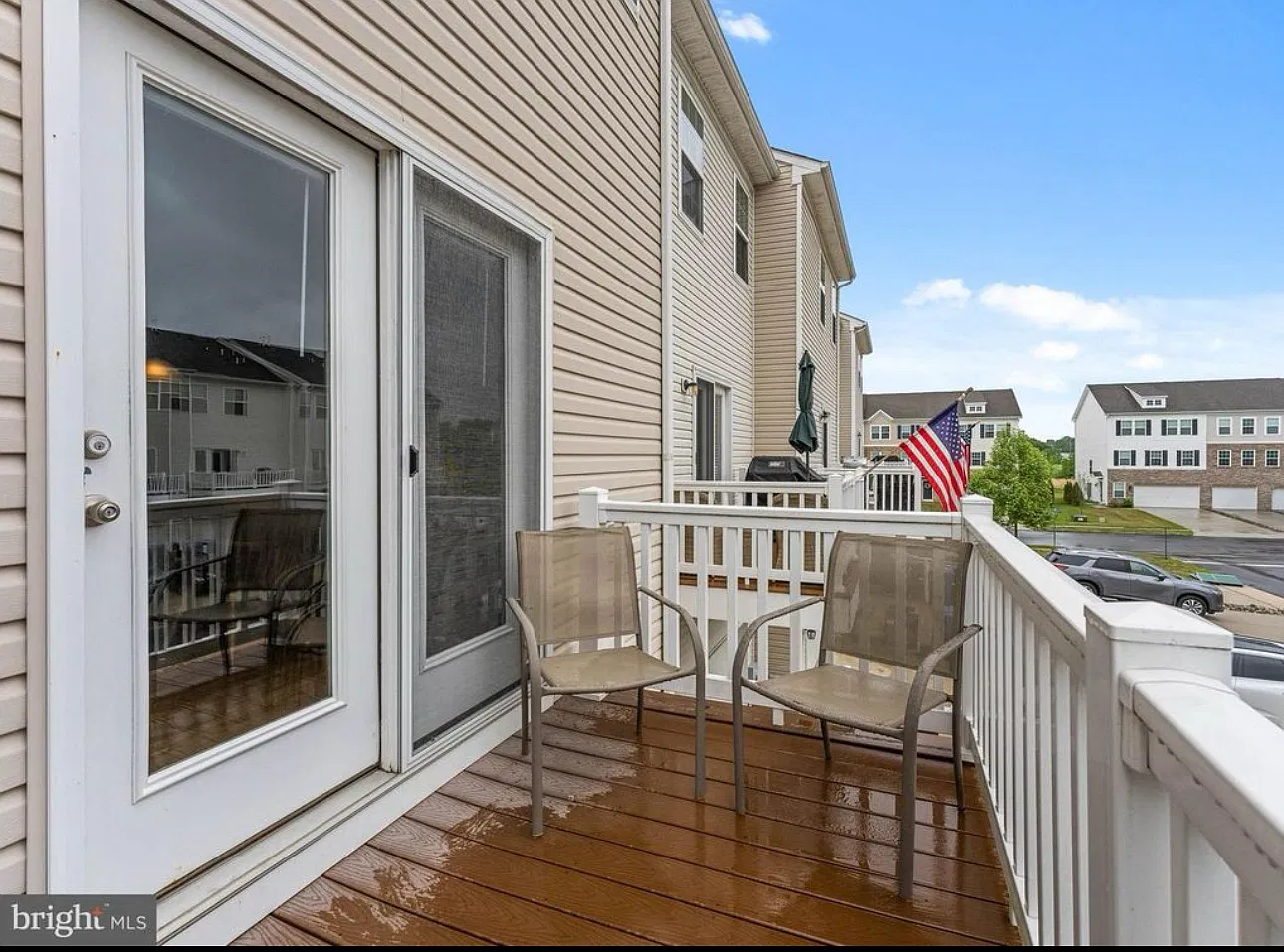3 bed, 1900 sqft, $3,100 — Photo 4