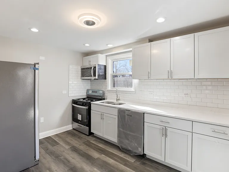 7 Division St #3B — Photo 6