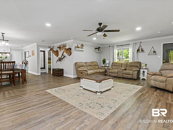 5th image of 6685 Voran Dr