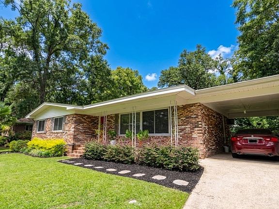 4th image of 2210 Joyner Dr
