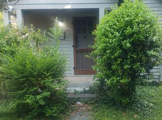 448 1/2 S Hawthorne Rd, Winston Salem, NC 27103