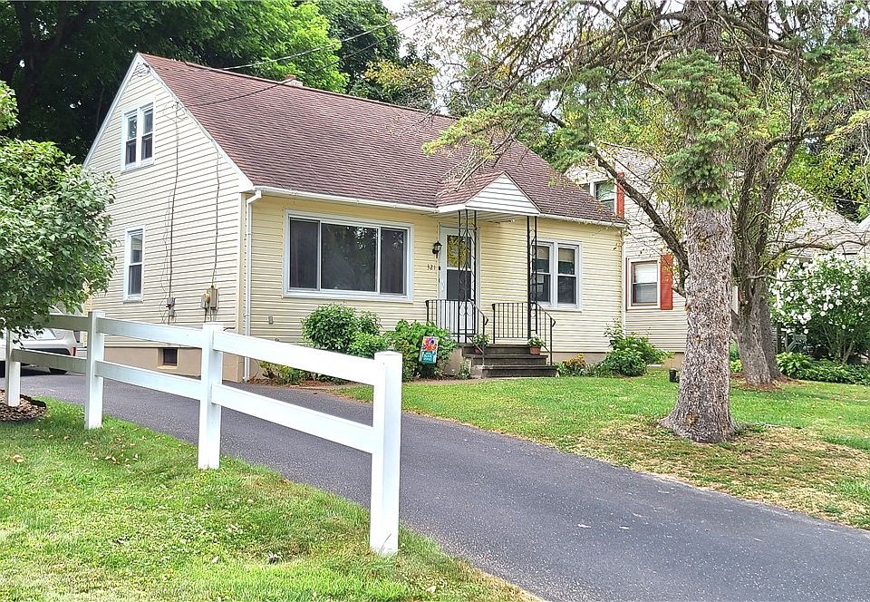1st image of 321 McClennan Dr