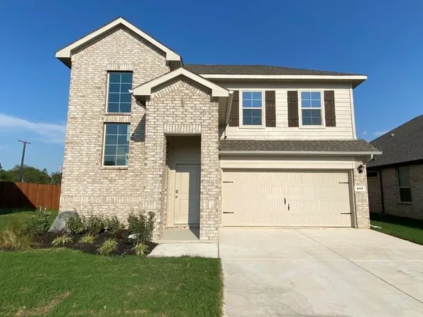 805 Hollyn Dr, Decatur, TX 76234