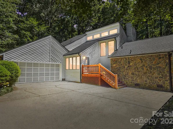 7967 Altacrest Dr, Concord, NC 28027