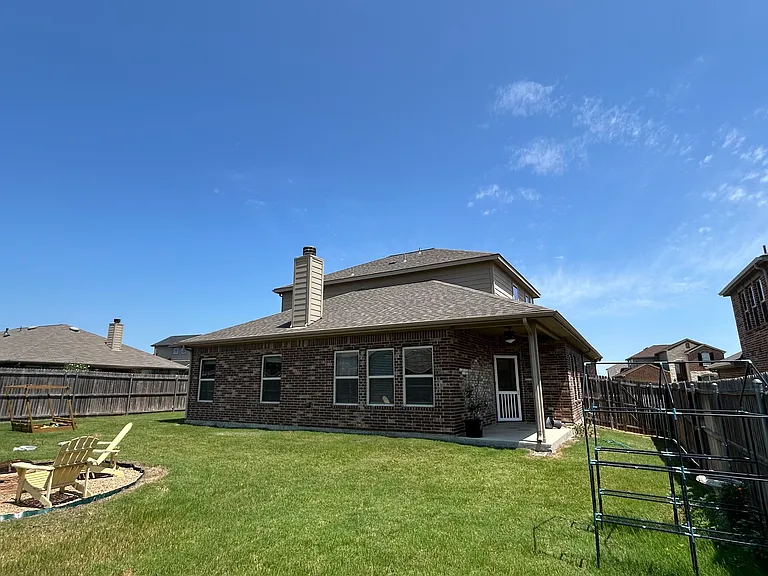 400 Plum Ct — Photo 22