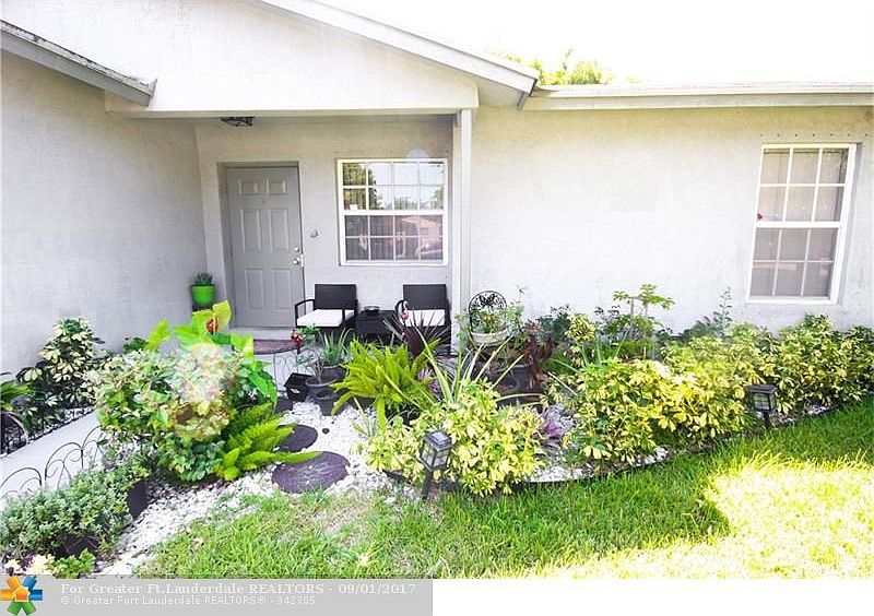 1st image of 1577 NW 7th Ter