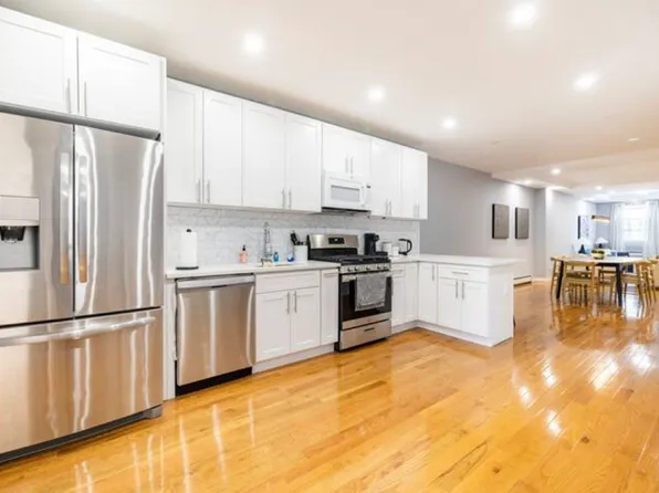 107 Utica Avenue image 10 of 34