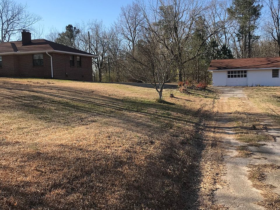 2nd image of 4165 Schubert Rd