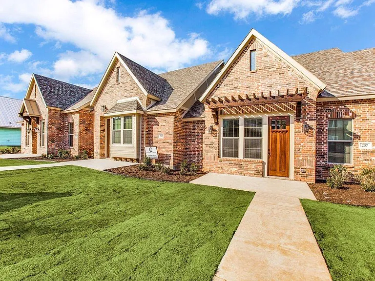 233 George Hopper Rd — Photo 1