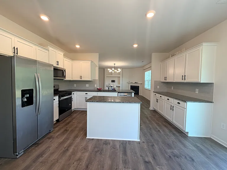 1121 Tilburn Ter — Photo 4