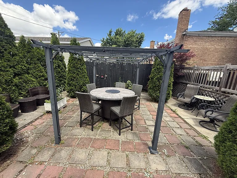 3266 S Bell Ave #1 — Photo 21