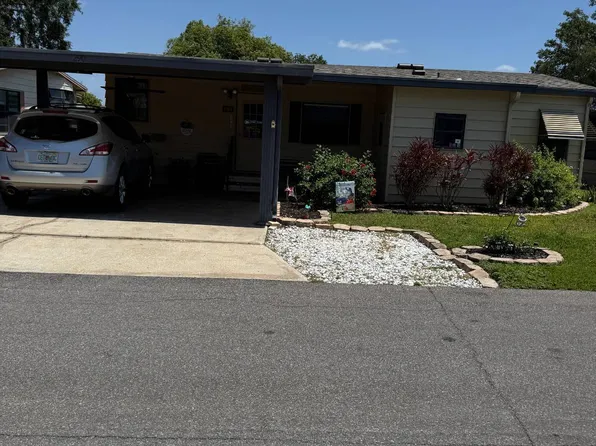 290 Country Club Dr, Plant City, FL 33565