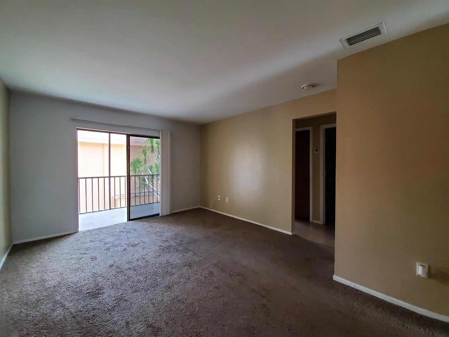 Park Windsor Dr, Fort Myers — Photo 1