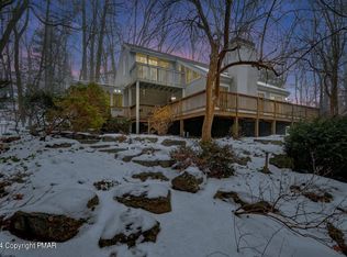 130 Cobble Creek Dr, Tannersville, PA 18372