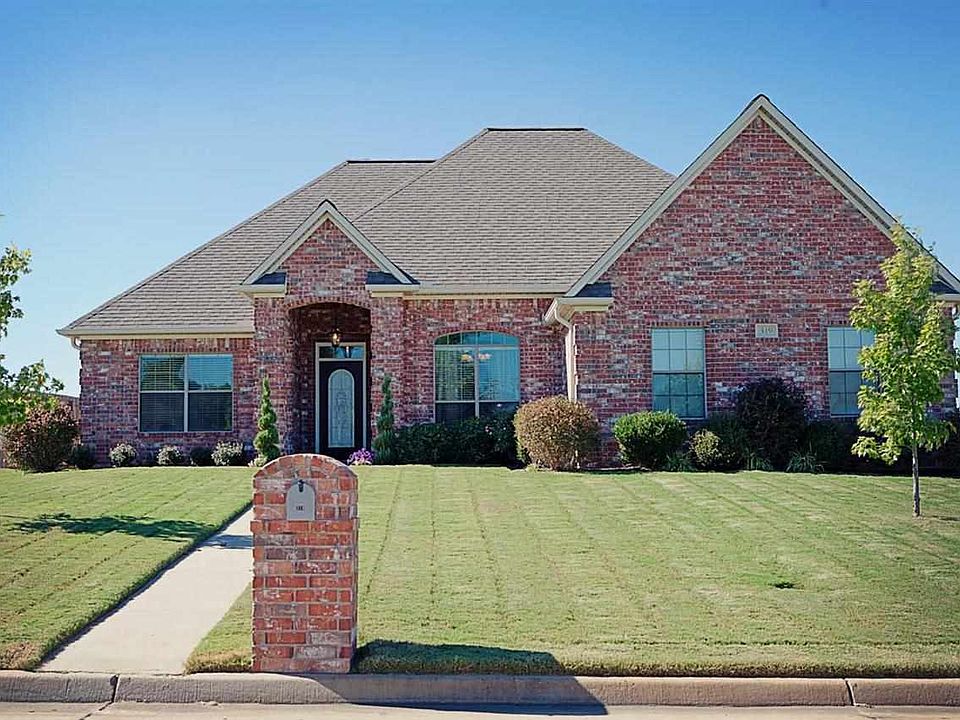 1st image of 319 Meadowridge Cir