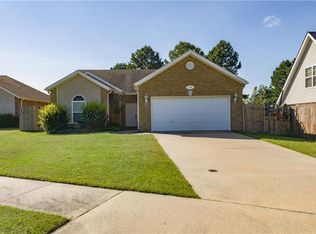 1164 Apache Trl, Springdale, AR 72764
