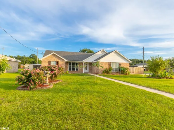 33784 Zuzu Ln, Lillian, AL 36549