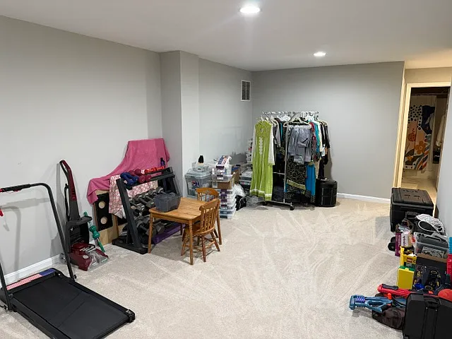 5 bed, 3.5 bath, 3400 sqft, $4,100 — Photo 4