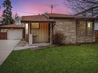 4928 N 88th St, Milwaukee, WI 53225